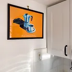 The Artful Flat * Rome