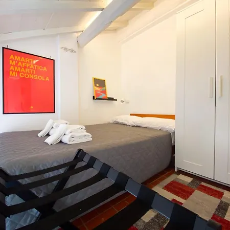 The Artful Flat